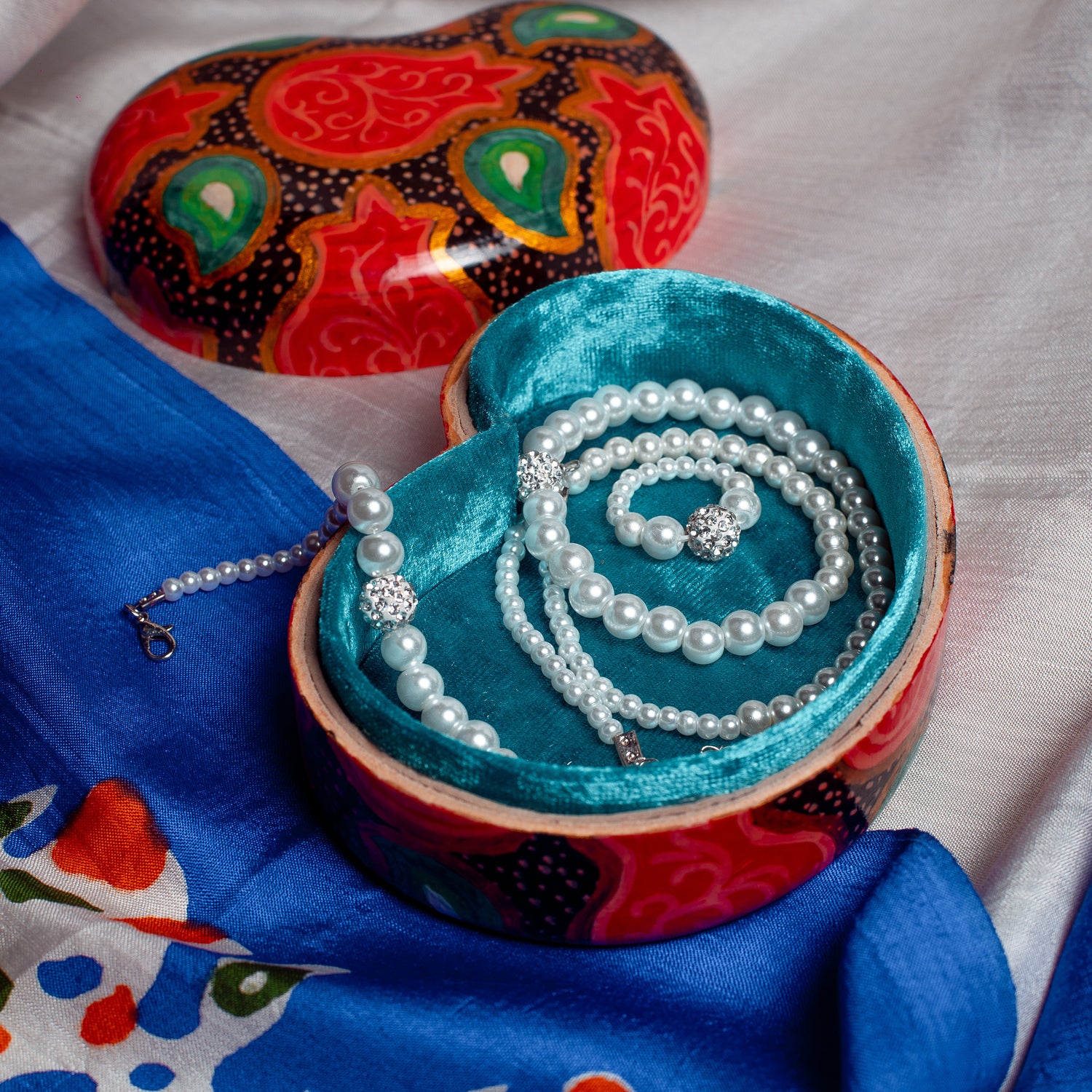 Evil Eye Jewelry: Ancient Protection in Modern Style